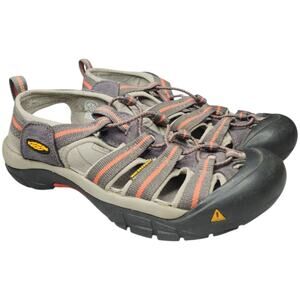 Keen Newport H2 Closed Toe Women’s Size 8 Hiking Trail Water Sandals Read Desc